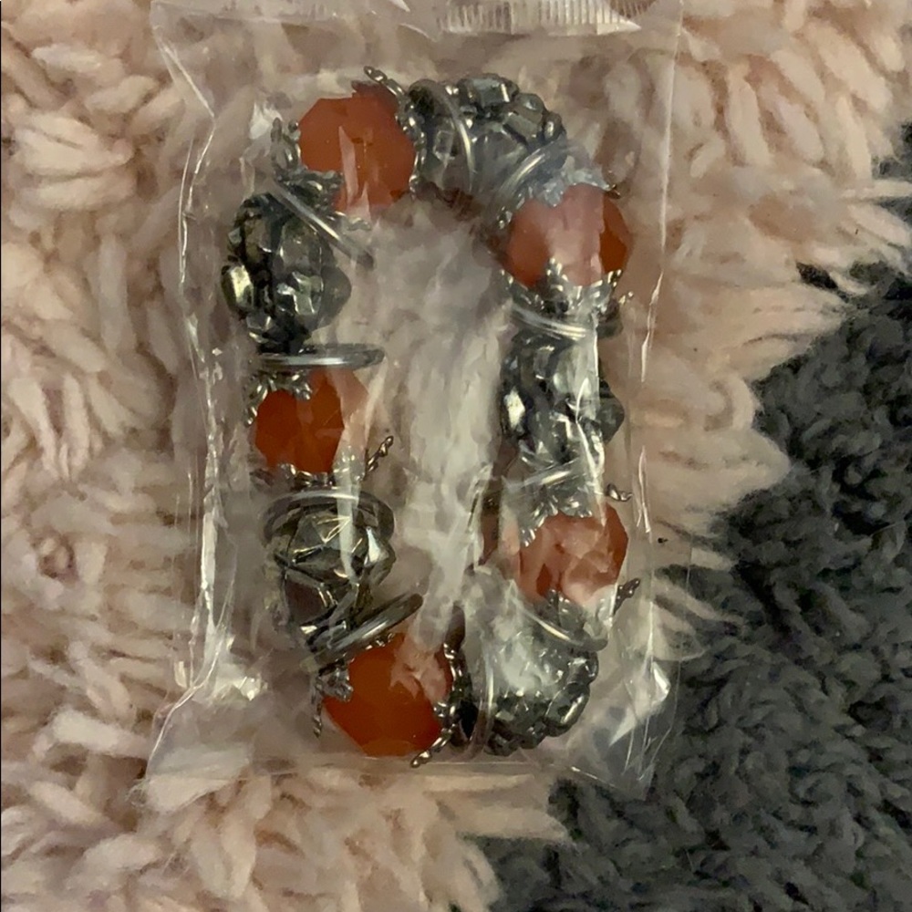 Bracelet - Picture 1 of 1